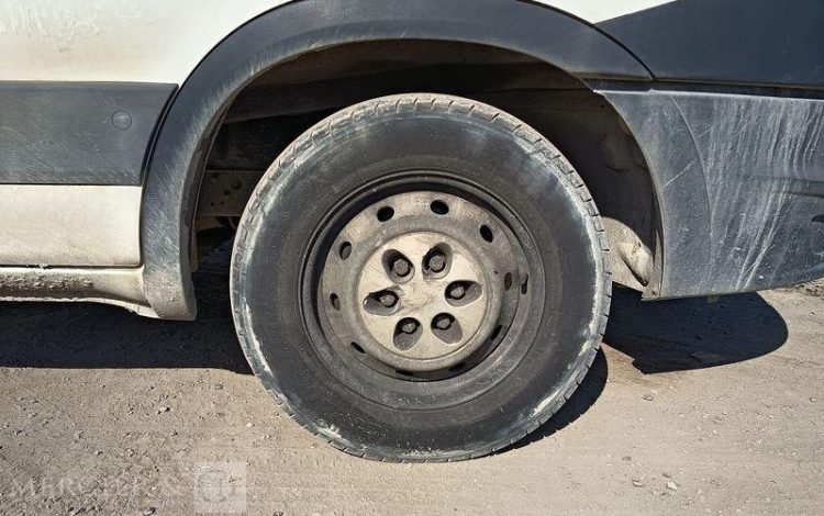 IVECO 3T5 BACHE BLANC CH-128-AH
