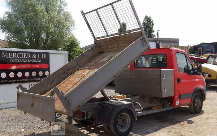 IVECO 35C13 BENNE SIMPLE CABINE COFFRE  CS-903-GL