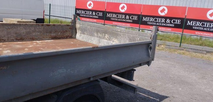 IVECO 35C13 BENNE SIMPLE CABINE COFFRE  CS-903-GL