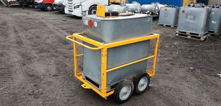 CUVE 700L SUR CHARIOT ROULANT  CUV994