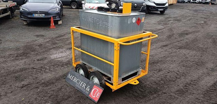 CUVE 700L SUR CHARIOT ROULANT  CUV996