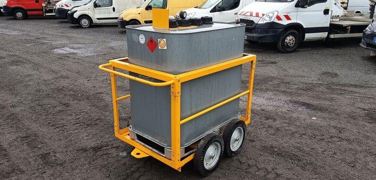 CUVE 700L SUR CHARIOT ROULANT  CUV996
