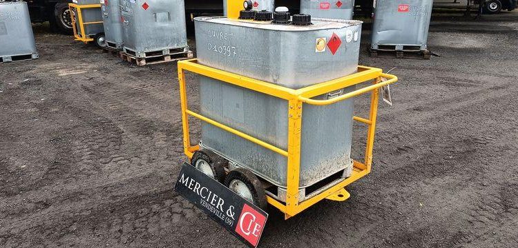CUVE 700L SUR CHARIOT ROULANT  CUV997