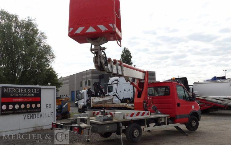 IVECO 35S11 AVEC NACELLE MULTITEL MT202DS 20M  DC-616-JW