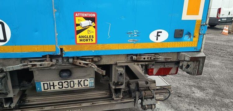 FRUEHAUF SEMI REMORQUE CITY  DH-930-KC