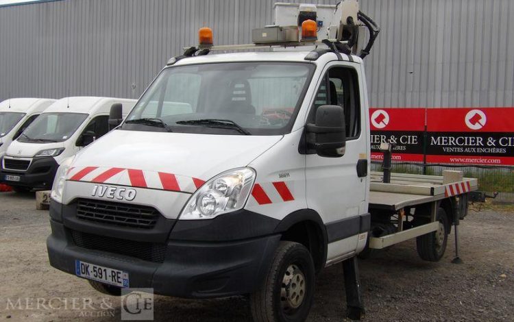 MULTITEL DAILY AVEC NACELLE MULTITEL 160ALU 16M  DK-591-RE