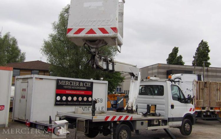 MULTITEL DAILY AVEC NACELLE MULTITEL 160ALU 16M  DK-591-RE