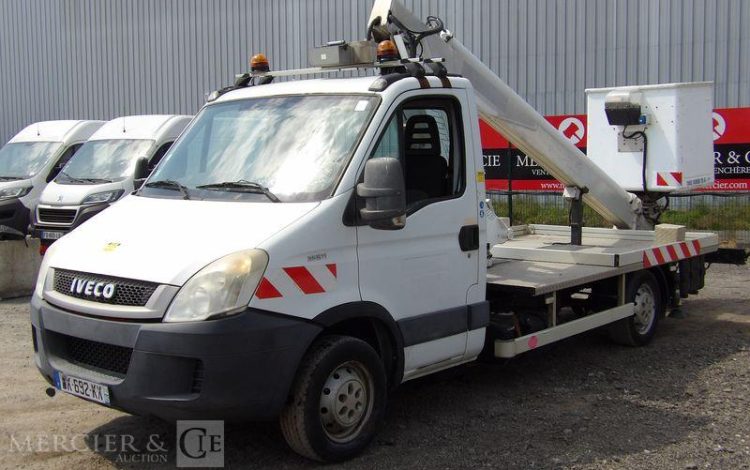 MULTITEL DAILY AVEC NACELLE MULTITEL 160ALU 16M  DK-692-KX