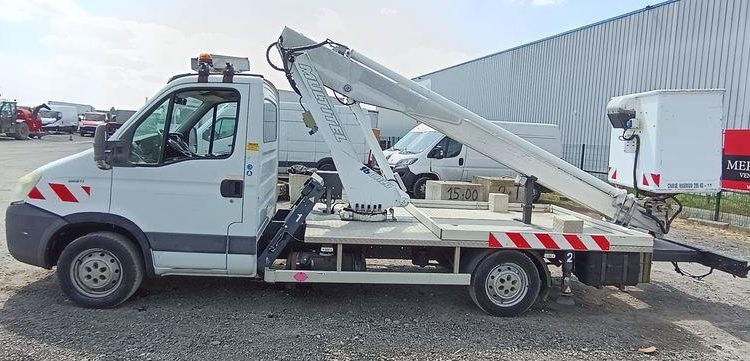 MULTITEL DAILY AVEC NACELLE MULTITEL 160ALU 16M  DK-692-KX