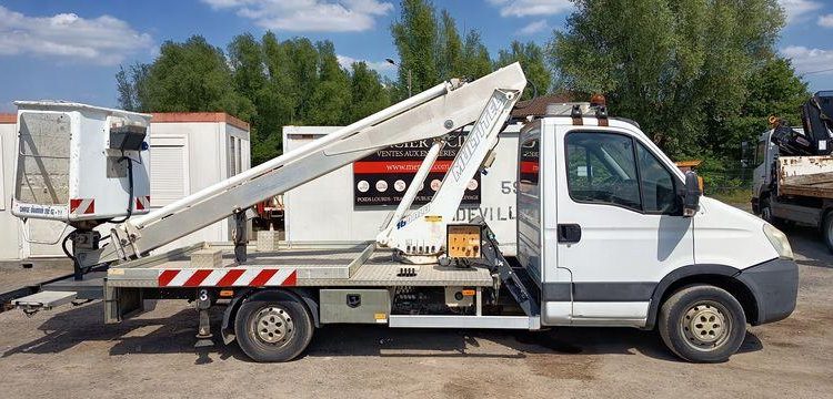 MULTITEL DAILY AVEC NACELLE MULTITEL 160ALU 16M  DK-692-KX