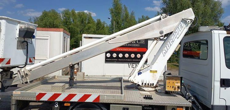 MULTITEL DAILY AVEC NACELLE MULTITEL 160ALU 16M  DK-692-KX