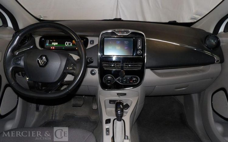 RENAULT ZOE 88CV BOITE AUTO BLANC DS-973-TR