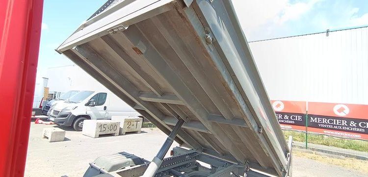 IVECO 35C13 BENNE DOUBLE CABINE  DV-835-LQ
