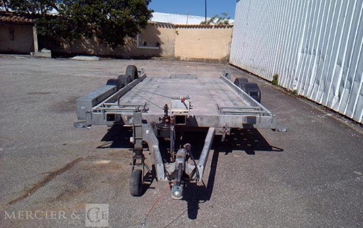 HUBIERE REMORQUE 2T5  DZ-412-WW