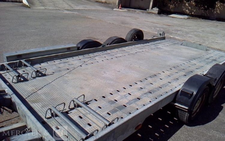 HUBIERE REMORQUE 2T5  DZ-412-WW