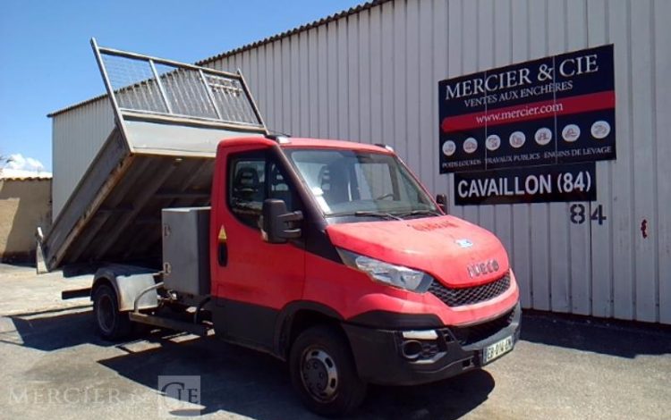 IVECO 35C13 BENNE SIMPLE CABINE COFFRE  EB-014-EM