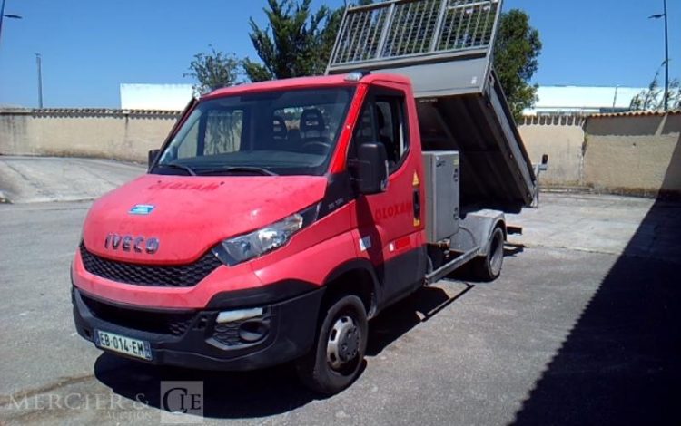 IVECO 35C13 BENNE SIMPLE CABINE COFFRE  EB-014-EM