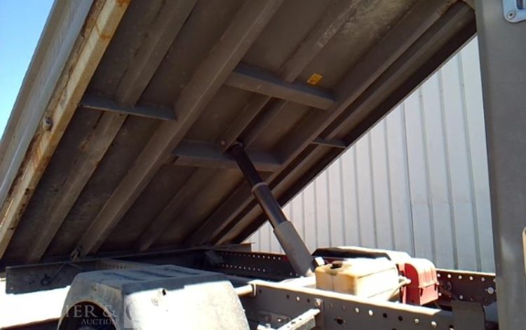 IVECO 35C13 BENNE SIMPLE CABINE COFFRE  EB-014-EM