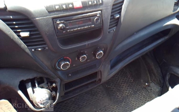 IVECO 35C13 BENNE SIMPLE CABINE COFFRE  EB-014-EM