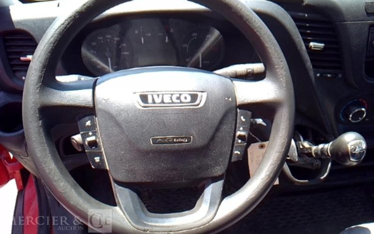 IVECO 35C13 BENNE SIMPLE CABINE COFFRE  EB-014-EM