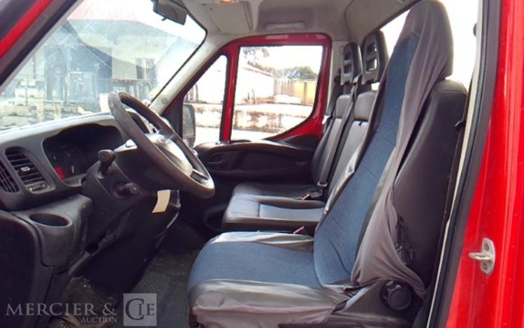 IVECO 35C13 BENNE SIMPLE CABINE COFFRE  EB-522-BE