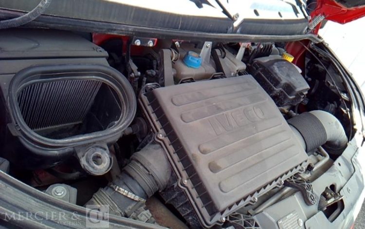 IVECO 35C13 BENNE SIMPLE CABINE COFFRE  EE-327-CS