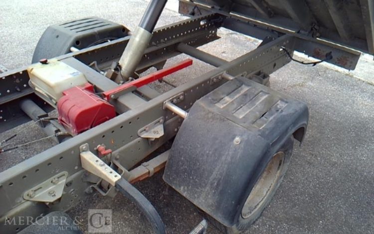 IVECO 35C13 BENNE SIMPLE CABINE COFFRE  EE-327-CS