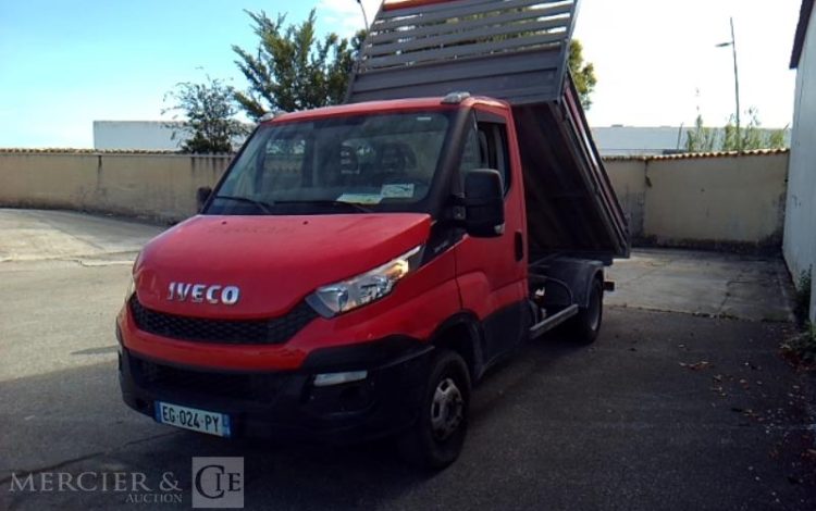 IVECO 35C13 BENNE SIMPLE CABINE COFFRE  EG-024-PY