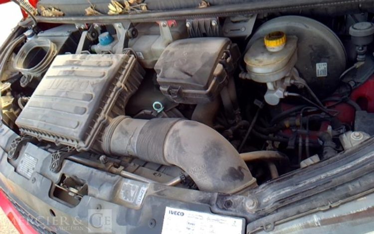 IVECO 35C13 BENNE SIMPLE CABINE COFFRE  EG-024-PY