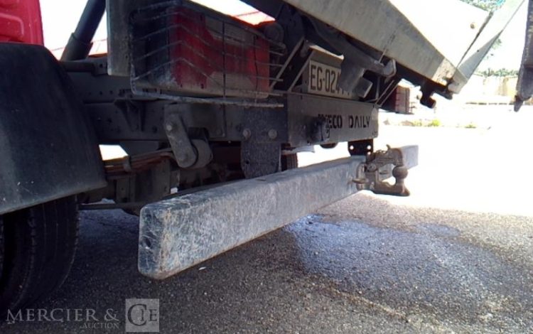 IVECO 35C13 BENNE SIMPLE CABINE COFFRE  EG-024-PY