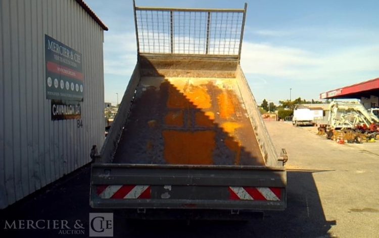 IVECO 35C13 BENNE SIMPLE CABINE COFFRE  EG-244-PY
