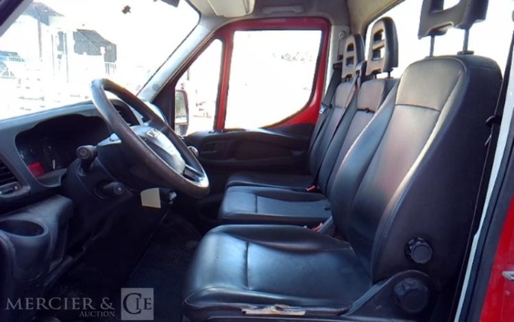 IVECO 35C13 BENNE SIMPLE CABINE COFFRE  EG-244-PY