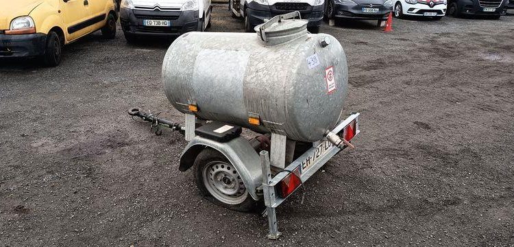 HUBIERE TONNE A EAU  EH-727-LD