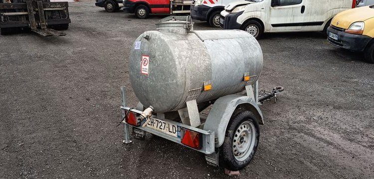 HUBIERE TONNE A EAU  EH-727-LD