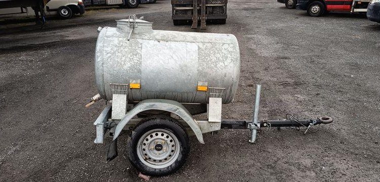 HUBIERE TONNE A EAU  EH-727-LD