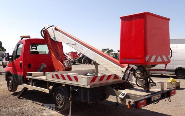 MULTITEL DAILY AVEC NACELLE MULTITEL 160ALU 16M  EJ-042-KH