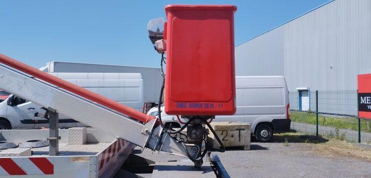 MULTITEL DAILY AVEC NACELLE MULTITEL 160ALU 16M  EJ-042-KH