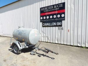 HUBIERE CITERNE A EAU  EK-806-QC