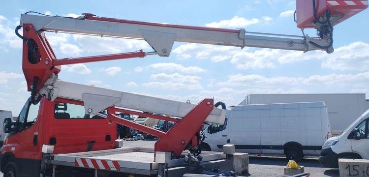 MULTITEL DAILY AVEC NACELLE MULTITEL MX170 16M  EL-198-NQ