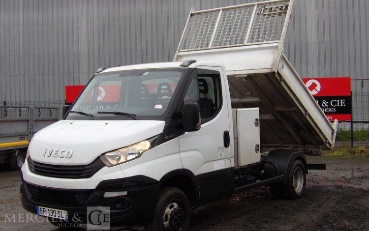 IVECO 35C12 BENNE AVEC COFFRE ACIER DIESEL – 175183 KMS – ANNEE 2017 BLANC EP-130-SL