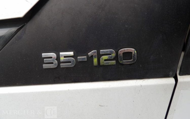 IVECO 35C12 BENNE AVEC COFFRE ACIER DIESEL – 175183 KMS – ANNEE 2017 BLANC EP-130-SL