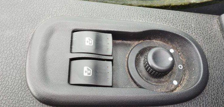 RENAULT MASTER EV 2,3 DCI 130FWD 130 CV/96KW – DIESEL – 93430 KMS – ANNEE 2017 BLANC EQ-423-JB