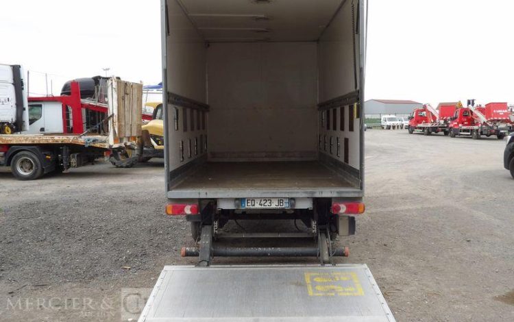 RENAULT MASTER EV 2,3 DCI 130FWD 130 CV/96KW – DIESEL – 93430 KMS – ANNEE 2017 BLANC EQ-423-JB