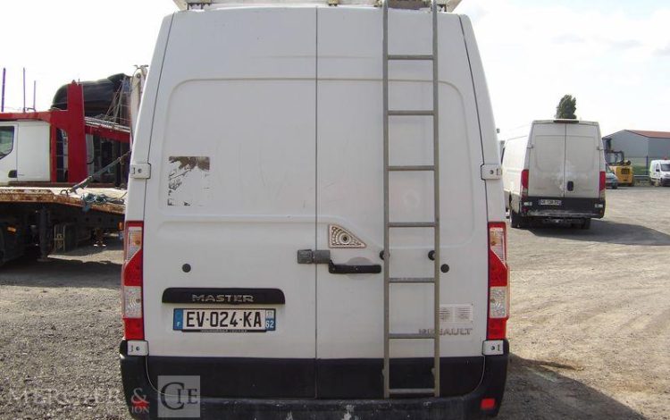 RENAULT MASTER FOURGON 2.3 DCI 110 33 L2H2 CONFORT BLANC EV-024-KA