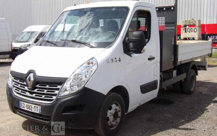 RENAULT MASTER  EZ-682-TT