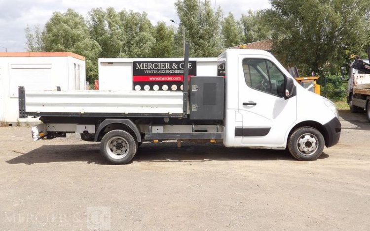 RENAULT MASTER  EZ-682-TT