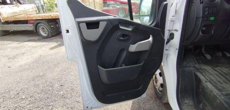 RENAULT MASTER  EZ-682-TT
