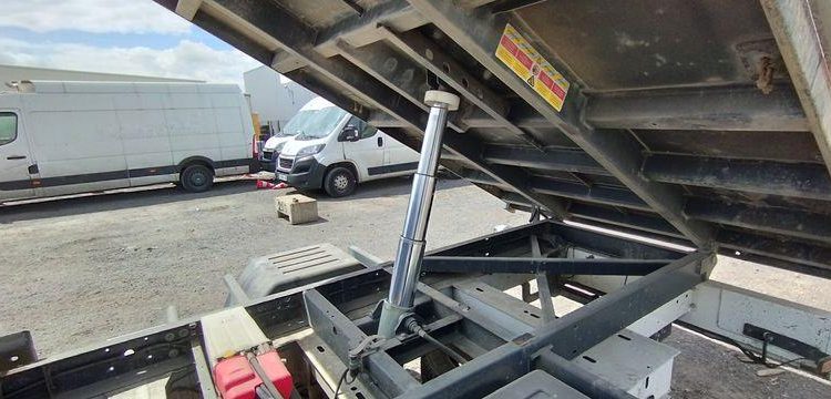 RENAULT MASTER  EZ-682-TT