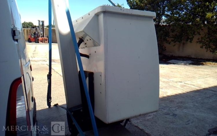 RENAULT MASTER AVEC NACELLE KLUBB K26 12A14M  FB-158-HQ