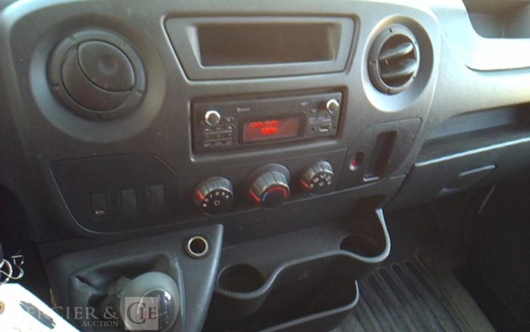 RENAULT MASTER AVEC NACELLE KLUBB K26 12A14M  FB-158-HQ